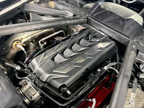 Used 2024 Chevrolet Corvette Stingray Coupe RWD image 33
