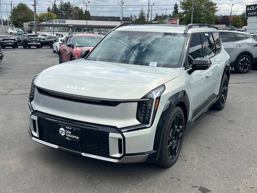 Certified 2024 Kia EV9 GT-Line AWD/4WD image 3