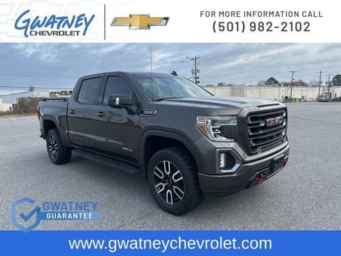 Used 2020 GMC Sierra 1500 AT4 w/ AT4 Premium Package image 3