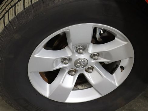 Used 2013 RAM 1500 Classic SLT RWD image 37