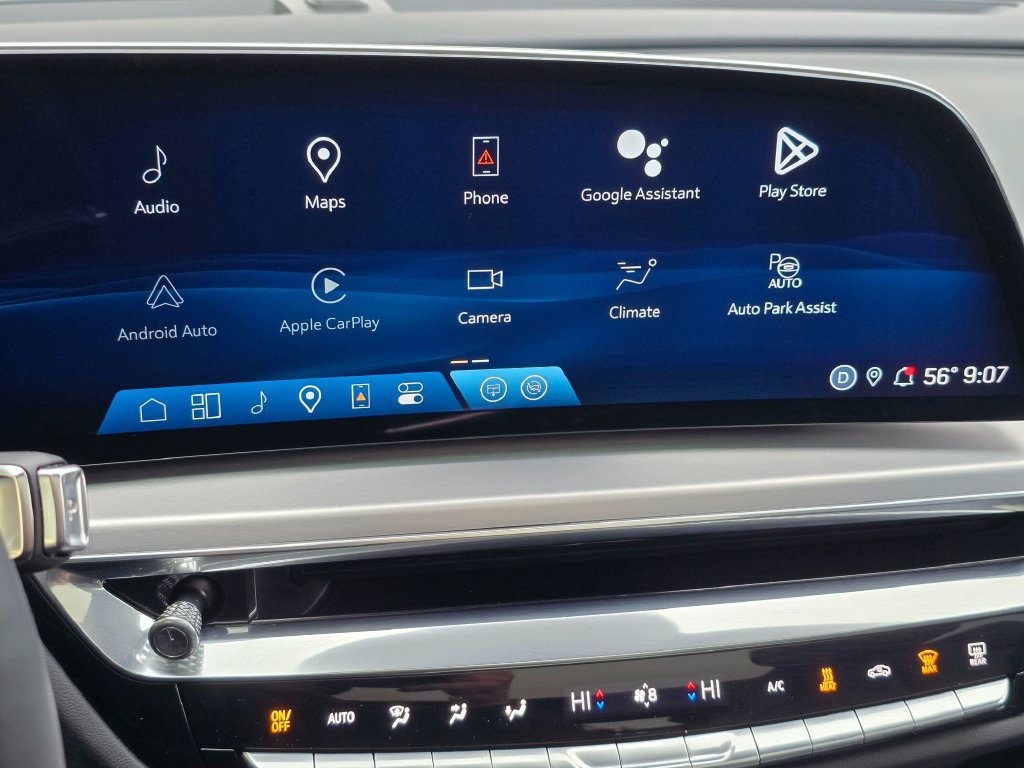 Certified 2024 Cadillac Lyriq Luxury AWD/4WD image 23