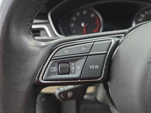 Used 2022 Audi A4 2.0T Premium w/ Convenience Package image 16