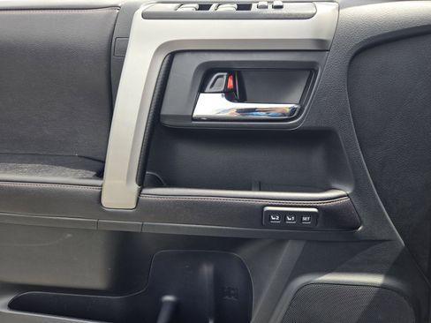 Used 2016 Toyota 4Runner Limited AWD/4WD image 20