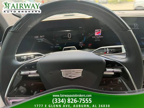 Used 2026 Cadillac Vistiq Sport w/ LPO, Floor Liner Package AWD/4WD image 17