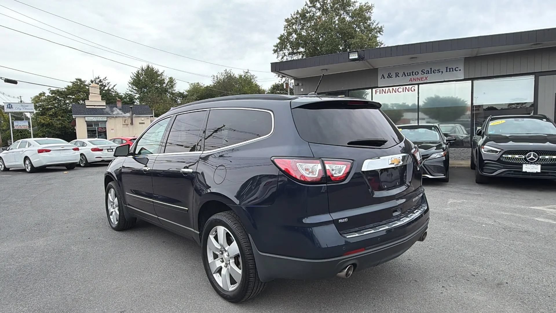 Used 2015 Chevrolet Traverse LTZ AWD/4WD image 5