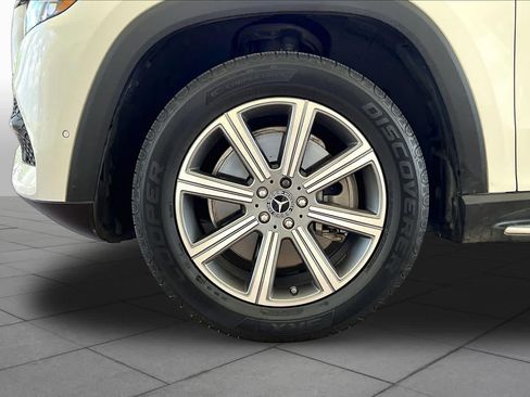 Used 2021 Mercedes-Benz GLS 450 4MATIC image 10