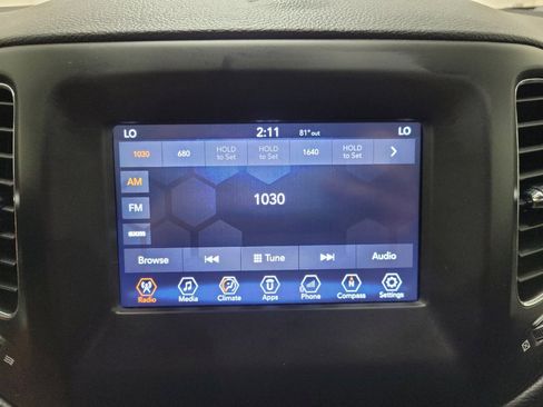 Used 2018 Jeep Compass Latitude w/ Popular Equipment Group AWD/4WD image 25