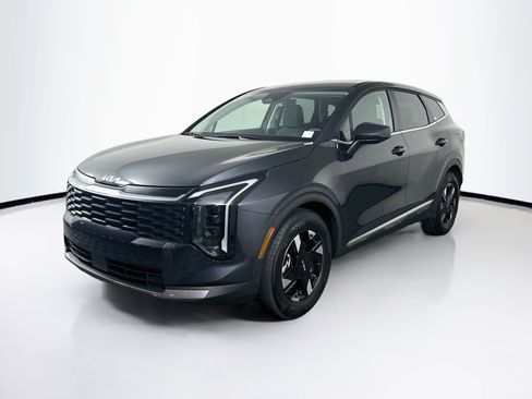 Used 2026 Kia Sportage LX FWD image 3