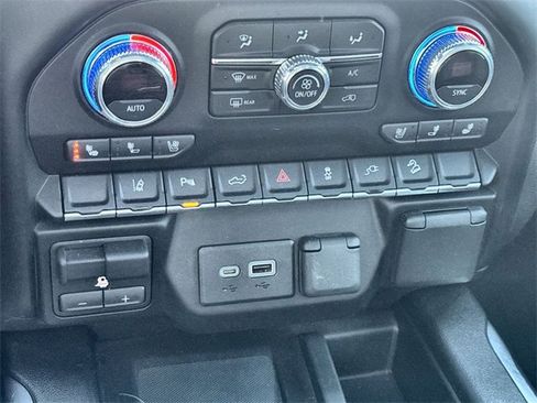 Used 2022 GMC Sierra 2500 AT4 w/ AT4 Premium Plus Package image 37