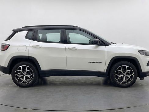 Used 2025 Jeep Compass Limited AWD/4WD image 11