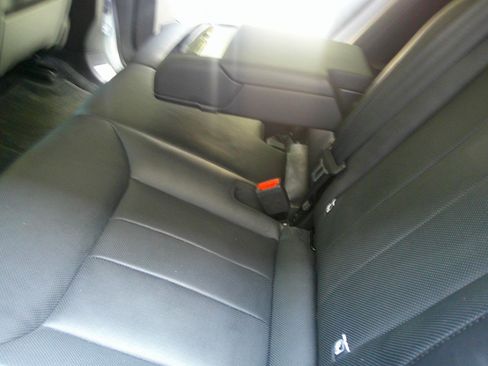 Used 2024 Land Rover Range Rover Long Wheelbase SE AWD/4WD image 65