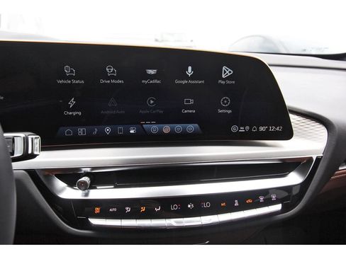 New 2027 Cadillac Lyriq Signature Luxury w/ Nappa Leather Package AWD/4WD image 16