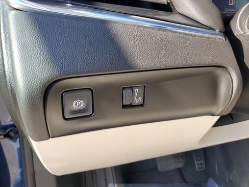 Used 2022 Buick Enclave Essence w/ Experience Buick Package image 26