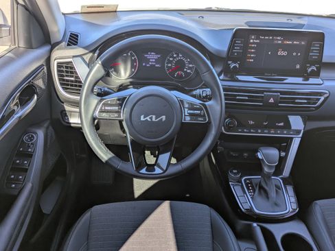 Certified 2023 Kia Seltos S image 19