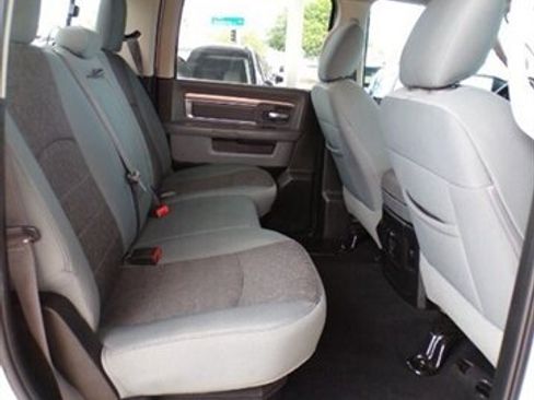 Used 2020 RAM 1500 Warlock AWD/4WD image 32