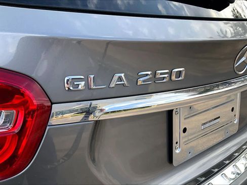 Used 2015 Mercedes-Benz GLA 250 4MATIC image 9