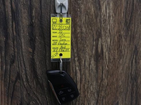 Used 2022 GMC Sierra 1500 Elevation image 35