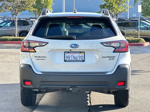 Certified 2025 Subaru Outback Onyx Edition XT image 5
