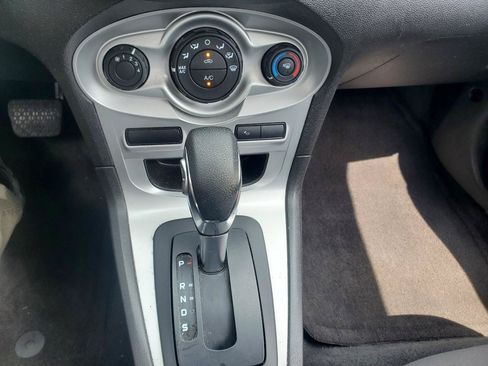 Used 2017 Ford Fiesta SE FWD image 21