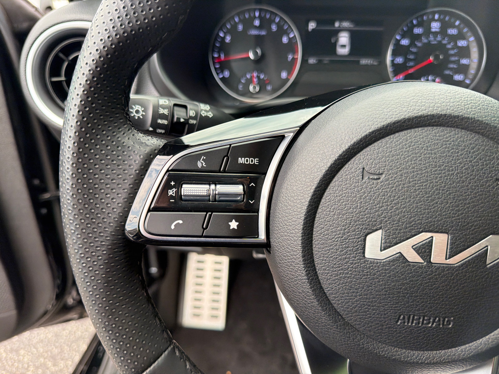 Used 2023 Kia Forte GT-Line FWD image 25