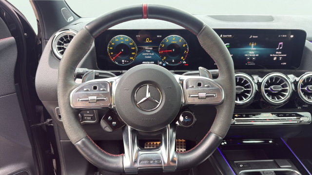 Used 2023 Mercedes-Benz GLA 35 AMG 4MATIC image 17