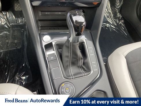 New 2026 Volkswagen Taos SE image 12