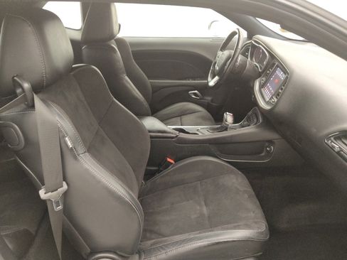 Used 2018 Dodge Challenger GT w/ GT Interior Package AWD/4WD image 21