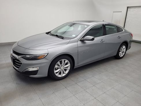 Used 2024 Chevrolet Malibu LT FWD image 2