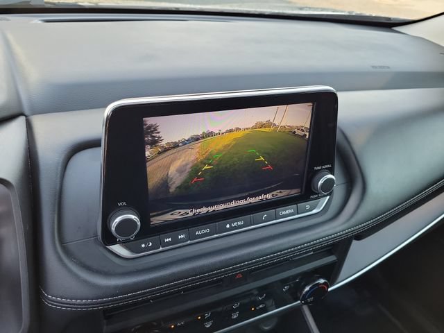 Used 2024 Nissan Rogue S AWD/4WD image 29