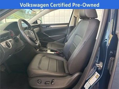 Certified 2022 Volkswagen Passat 2.0T SE image 16