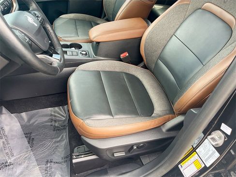 Used 2023 Ford Bronco Sport Outer Banks w/ Tech Package image 19