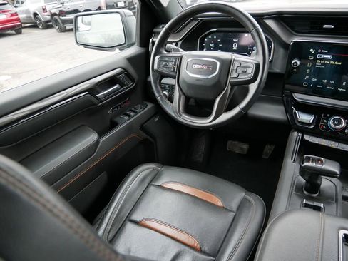 Used 2022 GMC Sierra 1500 AT4 image 13