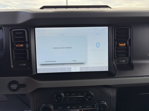 Used 2022 Ford Bronco Badlands image 16