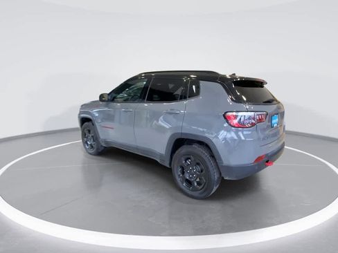 Used 2023 Jeep Compass Trailhawk image 6