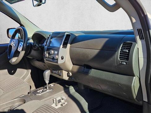 Used 2021 Nissan Frontier SV image 22