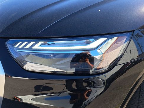 Used 2022 Audi Q5 2.0T Prestige w/ Prestige Package image 35