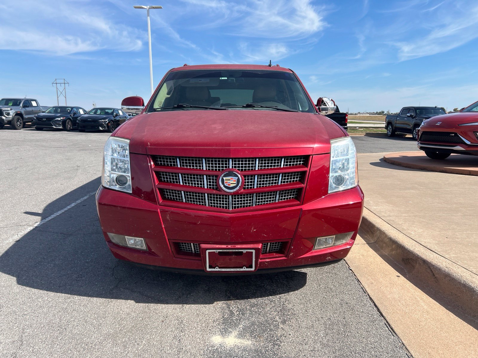 Used 2014 Cadillac Escalade ESV Premium AWD/4WD image 2