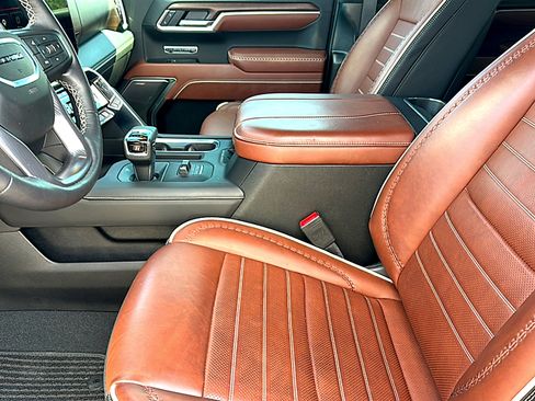 Used 2026 GMC Sierra 1500 Denali Ultimate image 13