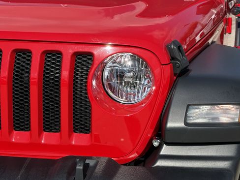 Used 2022 Jeep Wrangler Unlimited Sport S image 8