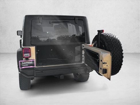 Used 2013 Jeep Wrangler Moab image 7