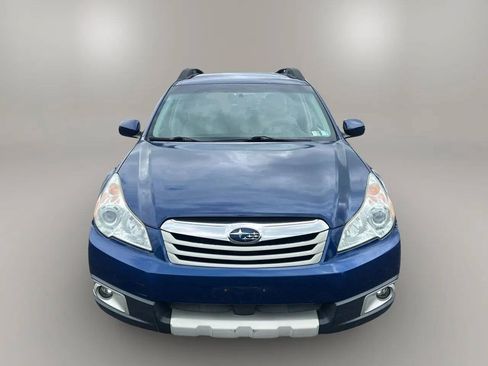 Used 2010 Subaru Outback 3.6R Limited AWD/4WD image 2
