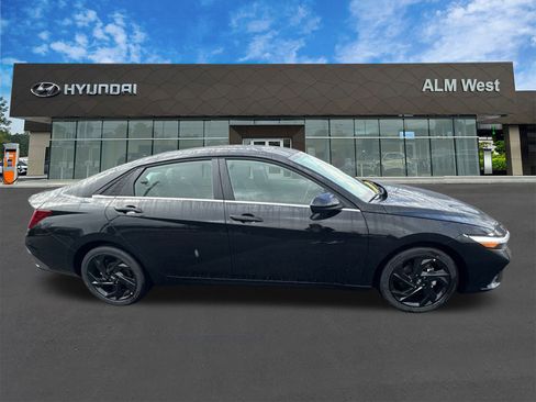 New 2026 Hyundai Elantra SEL Sport image 4