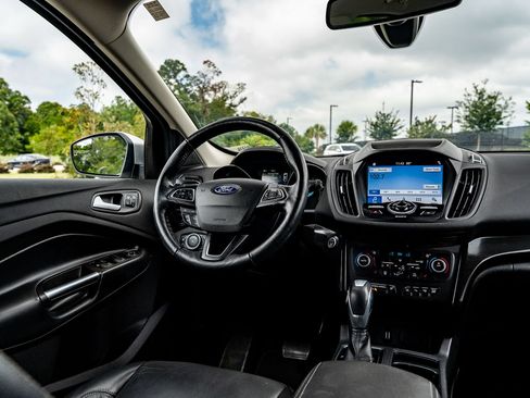Used 2019 Ford Escape Titanium AWD/4WD image 30