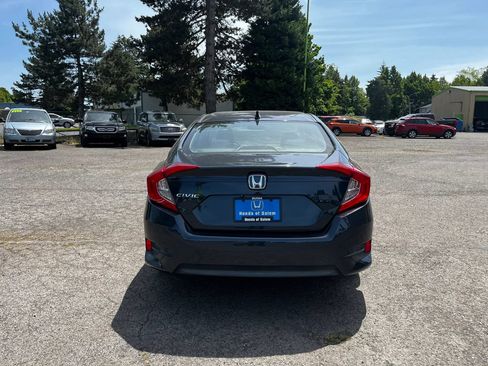 Used 2017 Honda Civic EX image 4