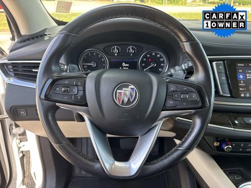 Used 2023 Buick Enclave Essence image 31