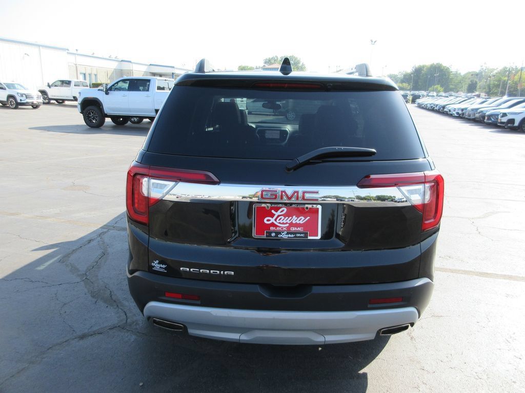 Certified 2022 GMC Acadia SLT w/ Preferred Package FWD image 7