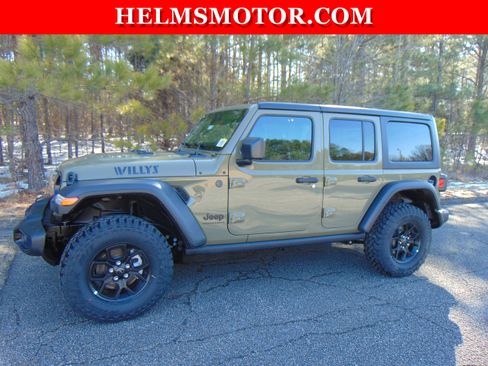 New 2026 Jeep Wrangler Willys AWD/4WD image 3
