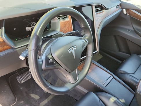 Used 2019 Tesla Model X Long Range AWD/4WD image 4