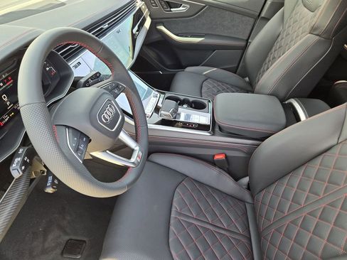 New 2026 Audi SQ8 Prestige image 16