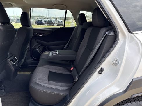 Certified 2025 Subaru Outback Premium AWD/4WD image 32